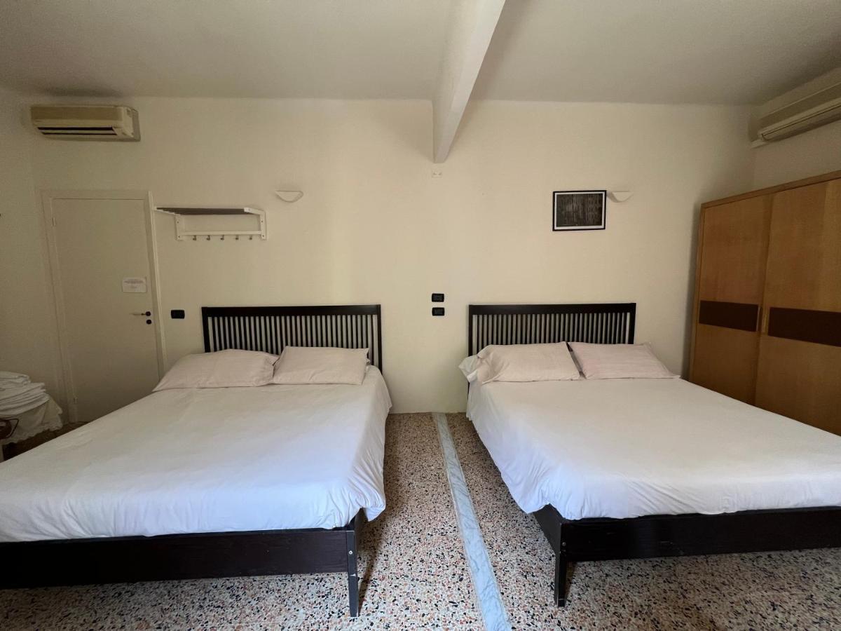 Hotel Locanda Lorena Porto Venere Exterior foto