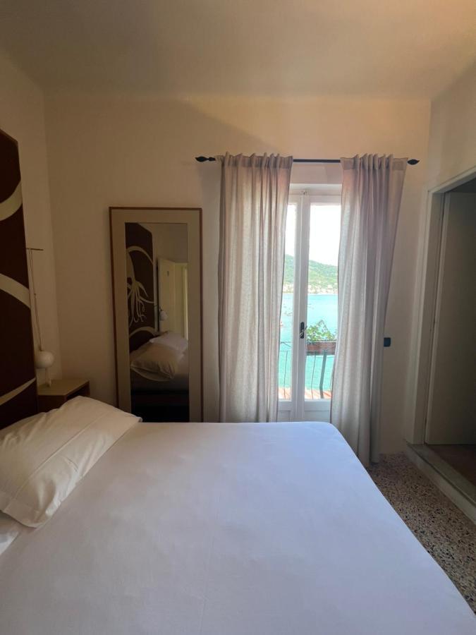 Hotel Locanda Lorena Porto Venere Exterior foto