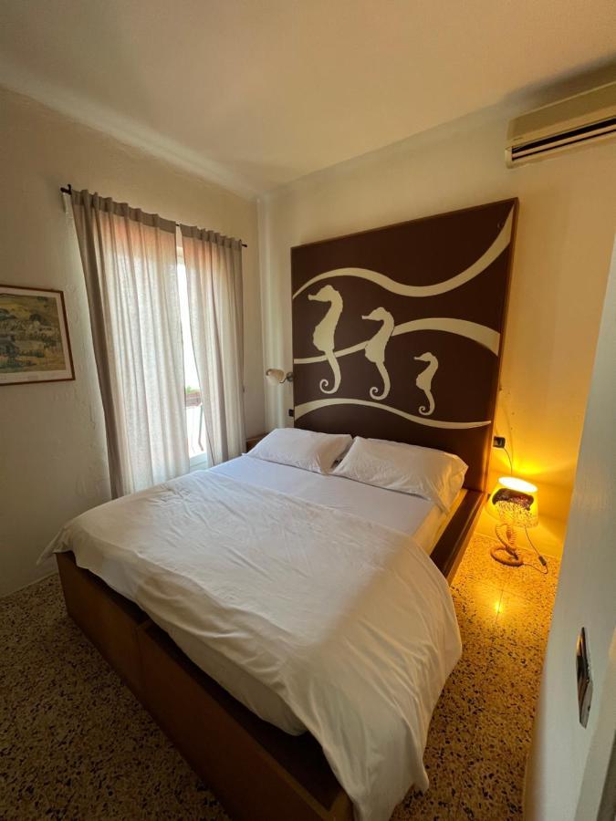 Hotel Locanda Lorena Porto Venere Exterior foto